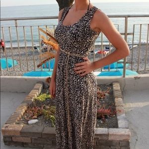 Leopard print maxi dress